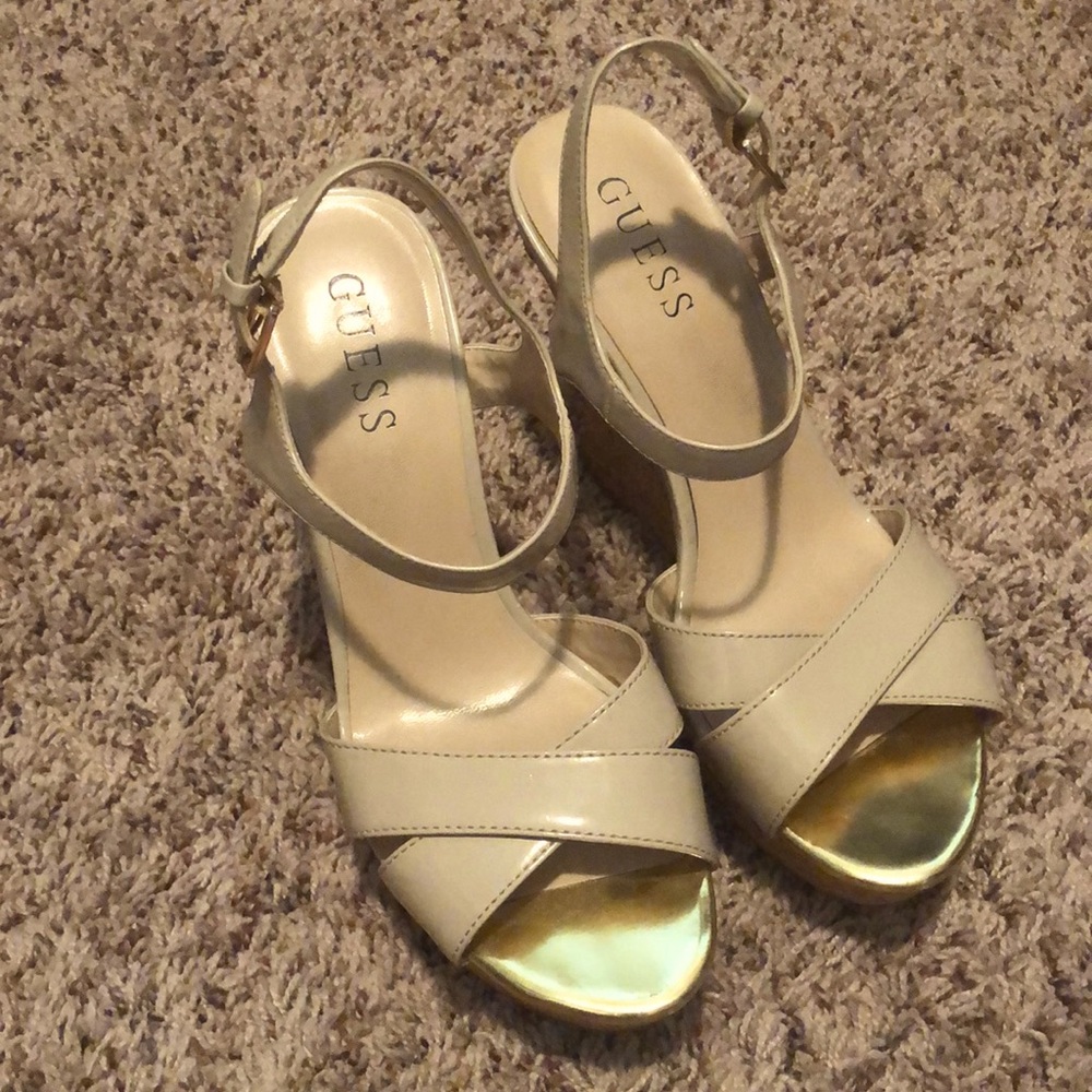 Guess wedges